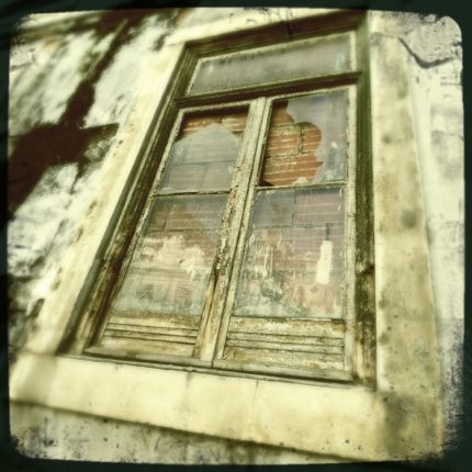 Remains: Lisbon window